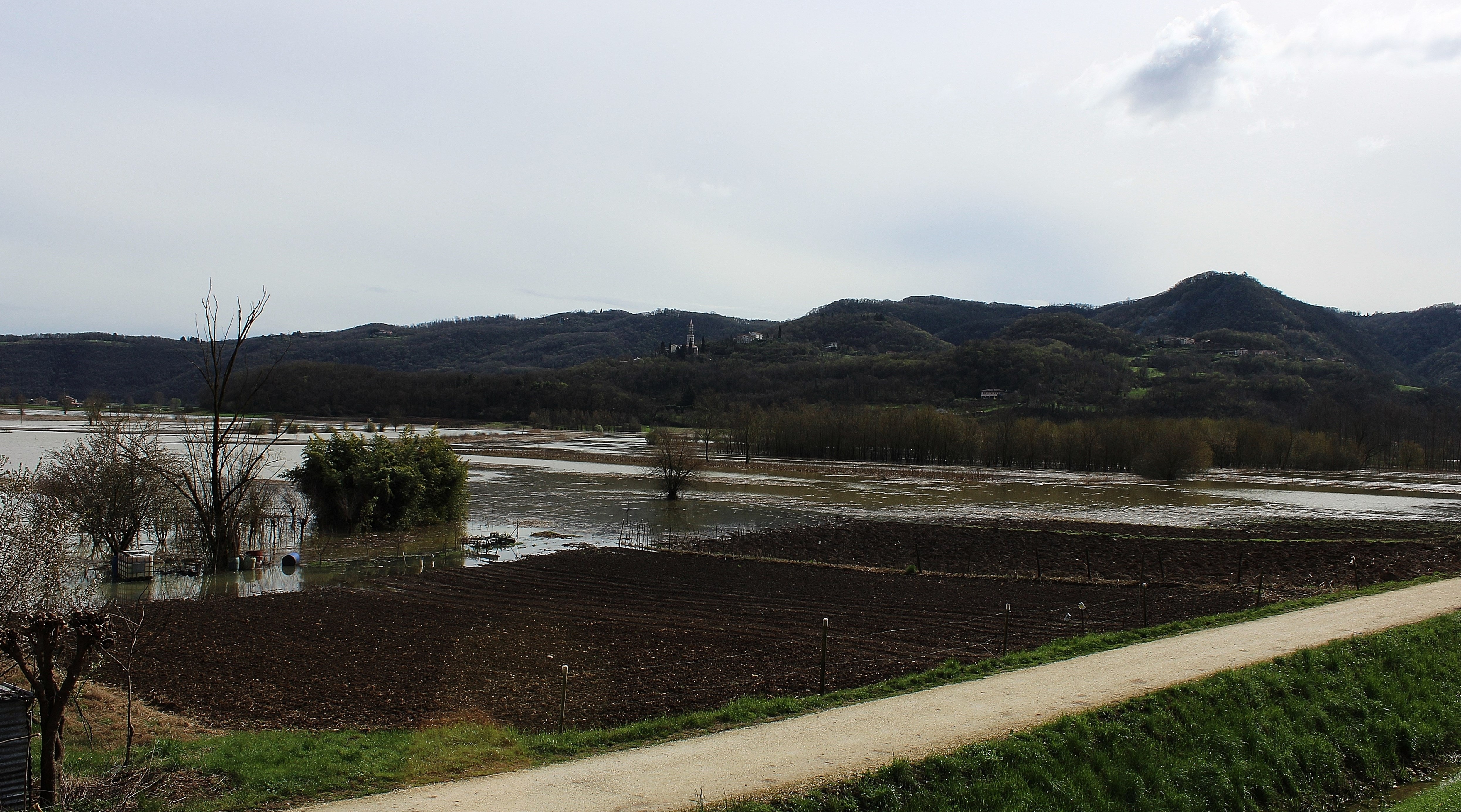 Land unter in Italien